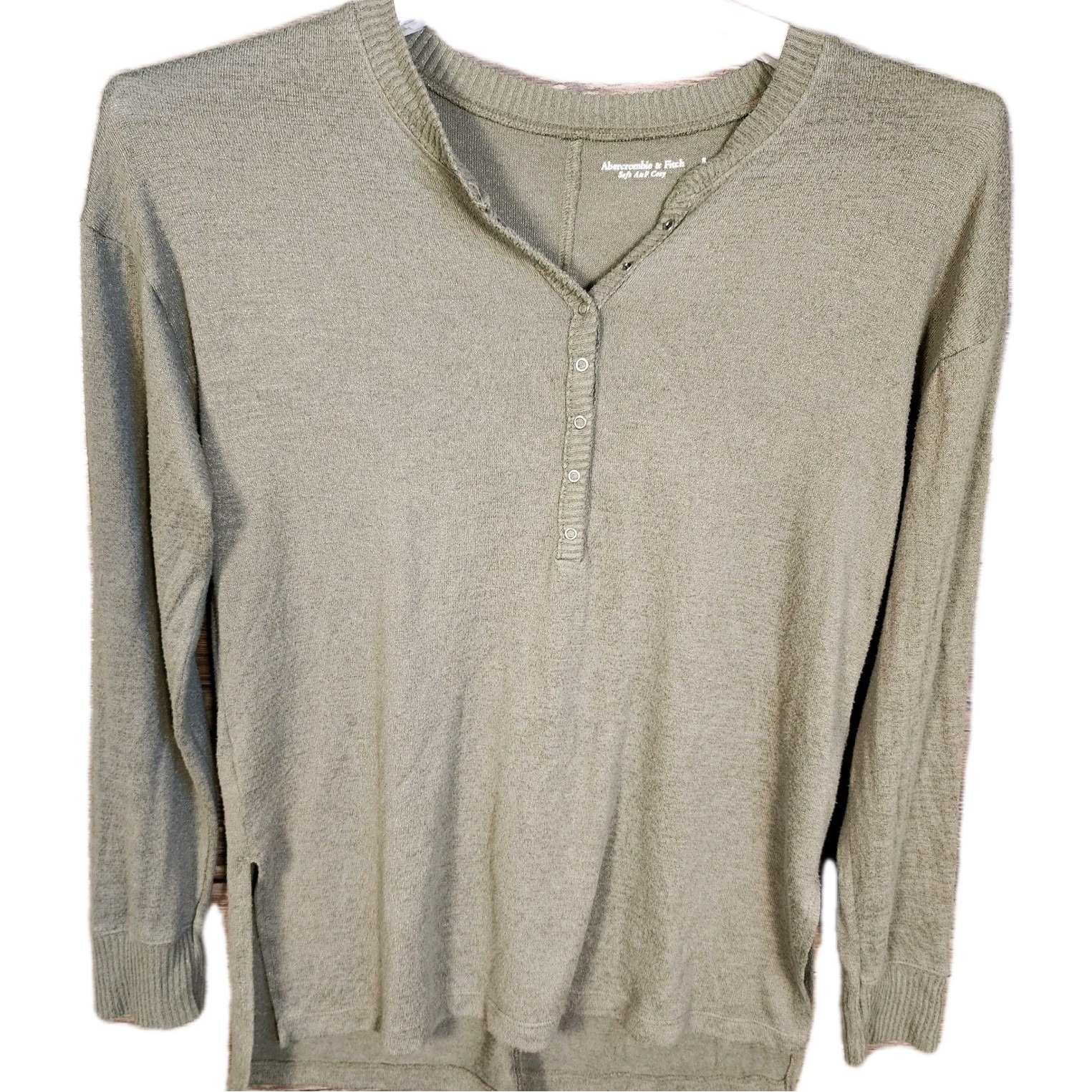 Abercrombie & Fitch Soft A&F Cozy Henley Top Green Women Small Long Sleeve Knit